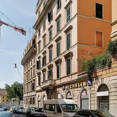 アパート Colourful Flat 15 Min From The Colosseum